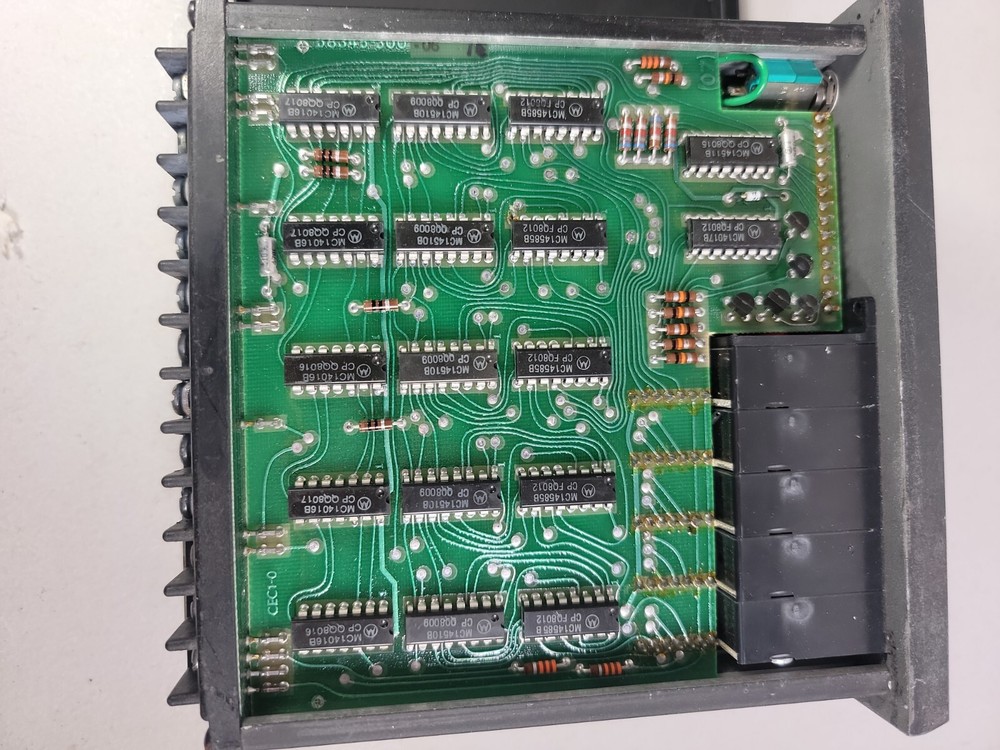 DURANT SOLID STATE 1900-512 COUNTER DISPLAY w/ RESET UNTESTED