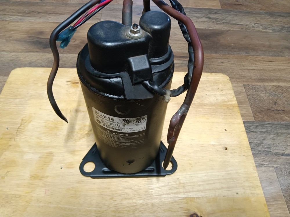 LG QA075CDE A/C COMPRESSOR/1PH/60HZ/115V/LRA 24