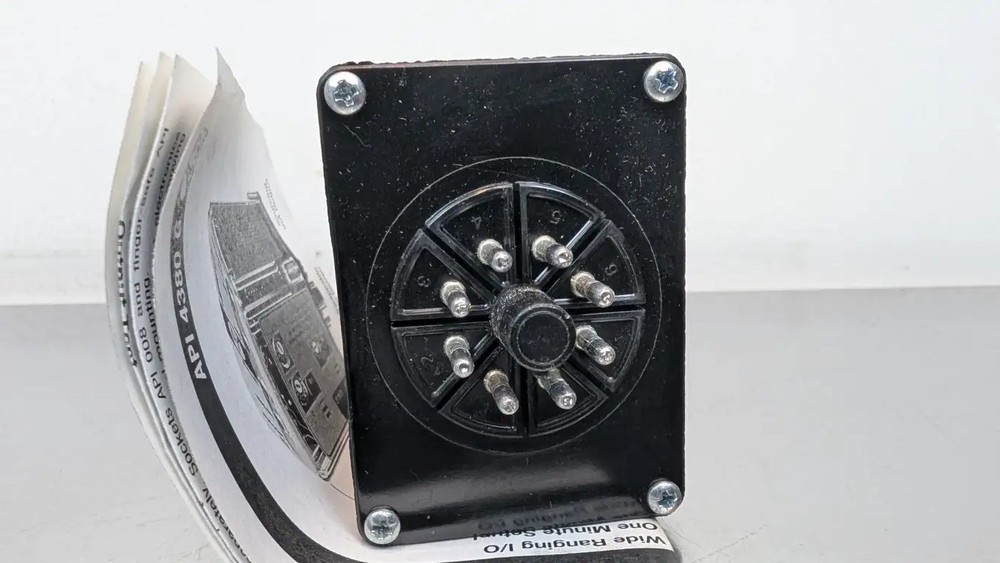 Absolute Process Instruments API 4380 G Wide Ranging DC/DC Isolator 115VAC
