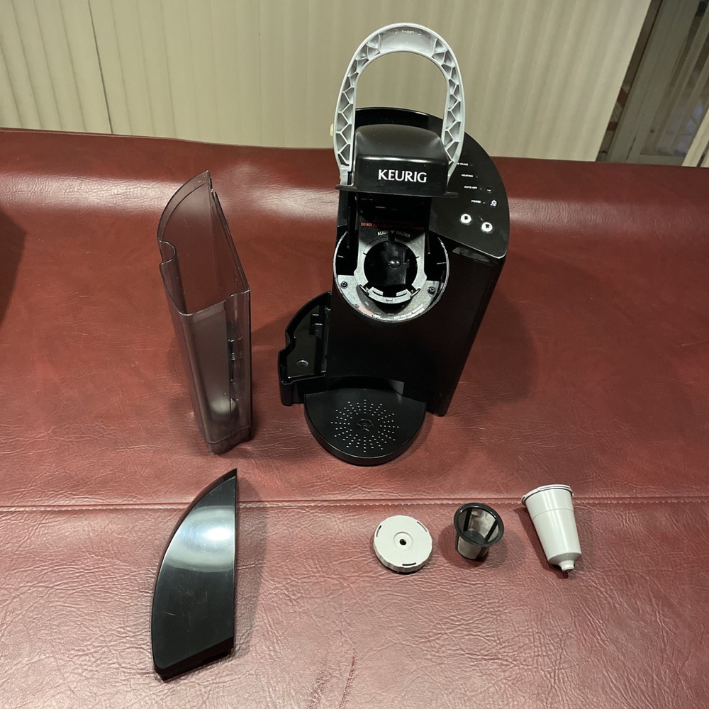 Keurig Single Cup Brewing System Coffee Maker Model B40. (USED)