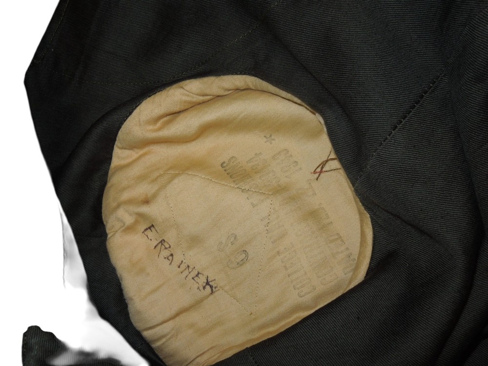 WWII USMC 4th Marine Division Named Technical Sergeant Uniform Jacket Ribbons