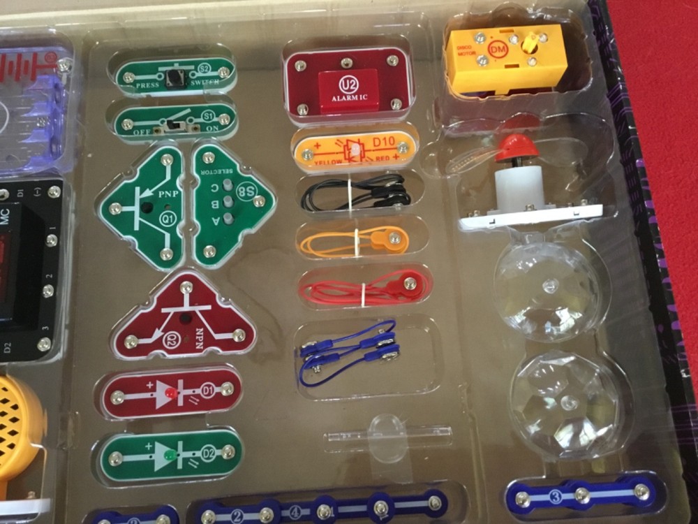 Snap Circuits ARCADE