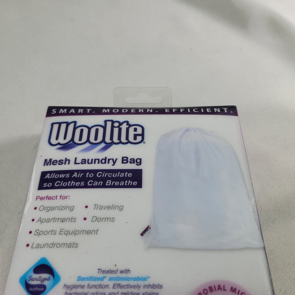 Woolite Sanitized Mesh Laundry Bag (W-82474)
