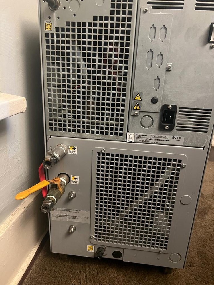 Thermo Scientific Neslab ThermoFlex900 Recirculating Chiller
