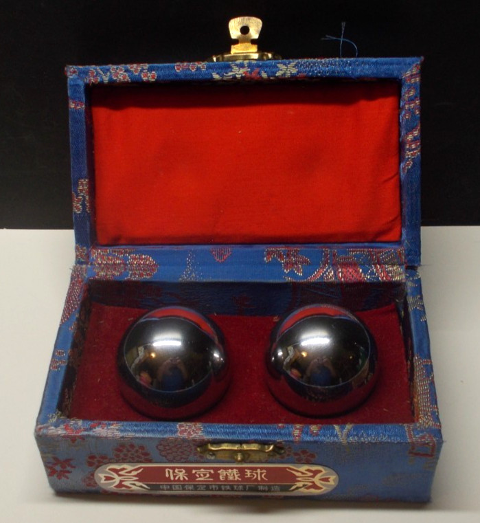 Vintage Shouxing Boading Iron Balls Stress Chime Balls
