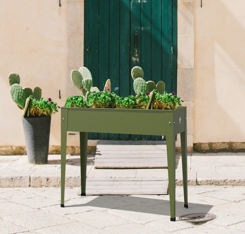 Herstera Urban Garden Elevated Planter Box, Dark Green