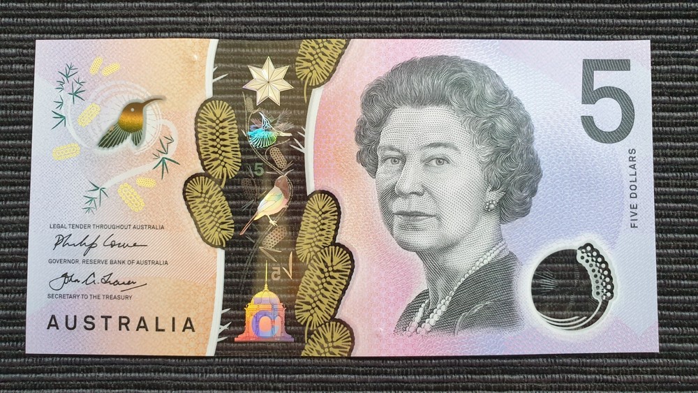 AUSTRALIA $5 Dollars 2018 EJ18 LAST PREFIX Lowe/Fraser UNC Banknote