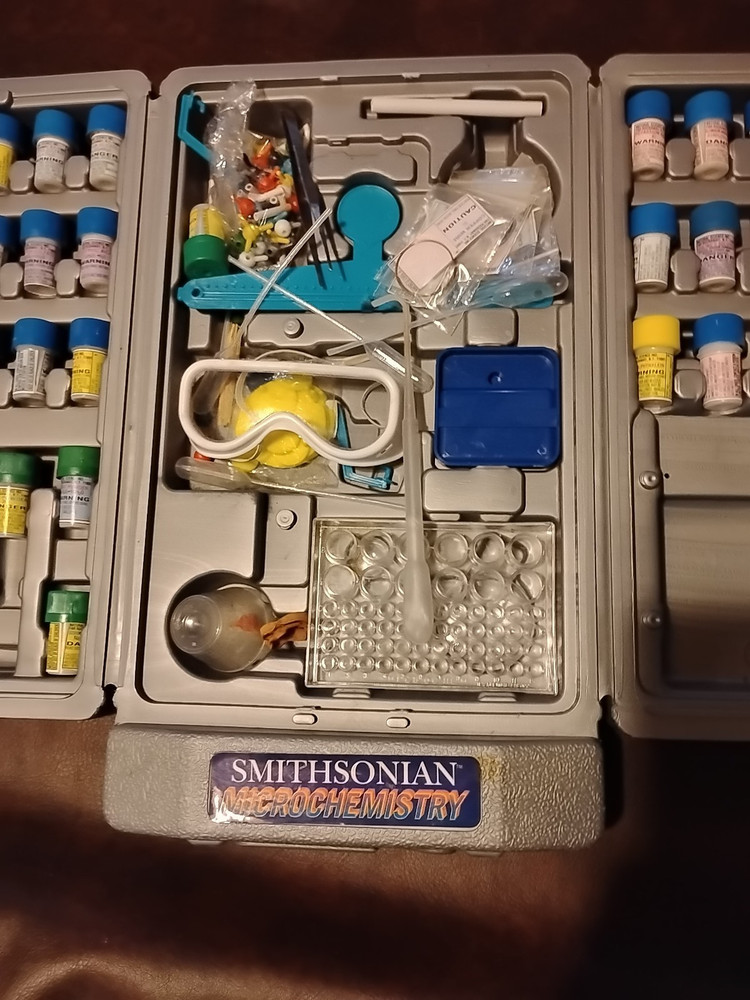 Smithsonian Microchemistry Set Microchem XM 5000 Complete Used