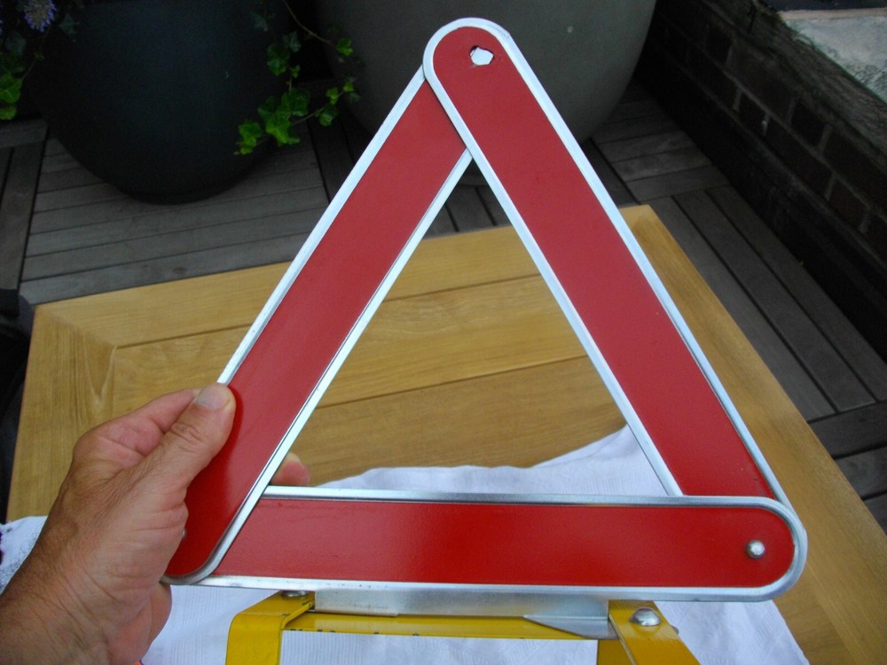 Fold-Out WARNING TRIANGLE Hazard Sign Sturdy Solid Metal Wind Resist USA Made