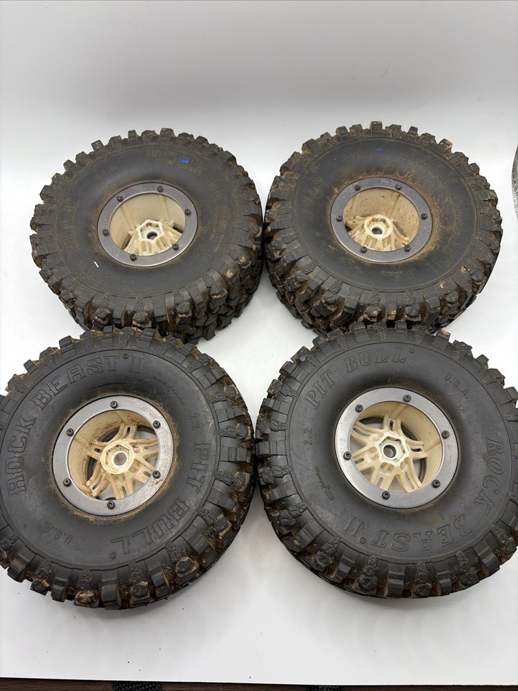 2.2 Pitbull Rock Beast 2 II Mounted (4)