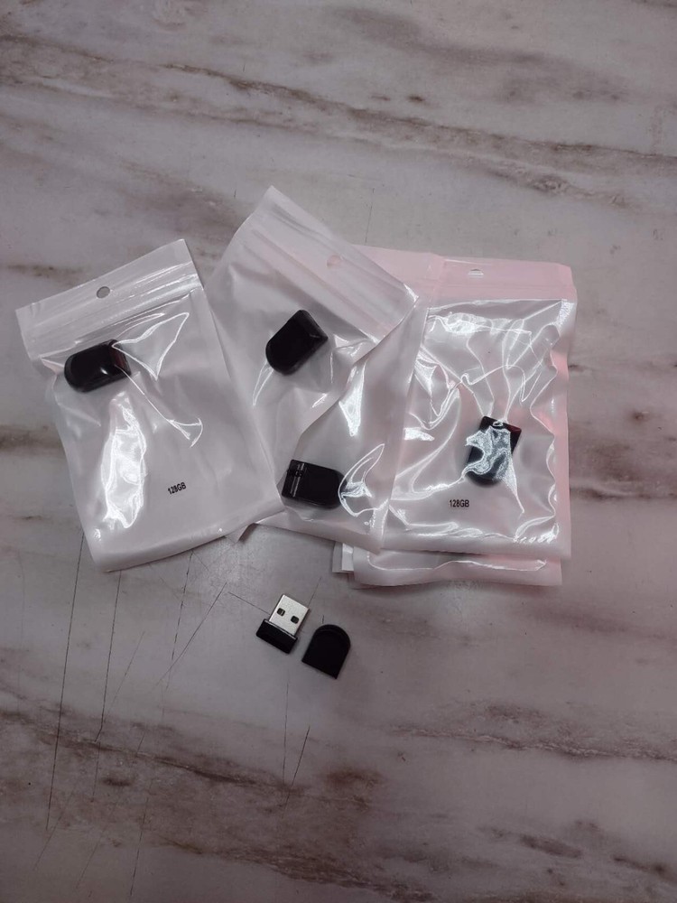 Ultra Fit USB 3.1 Flash Drive 128GB