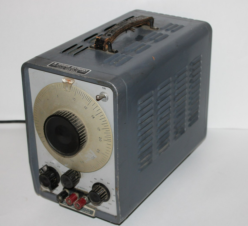 HP Hewlett-Packard 200CD Wide Range Oscillator (NO KNOWN FAULTS, POWERS ON)