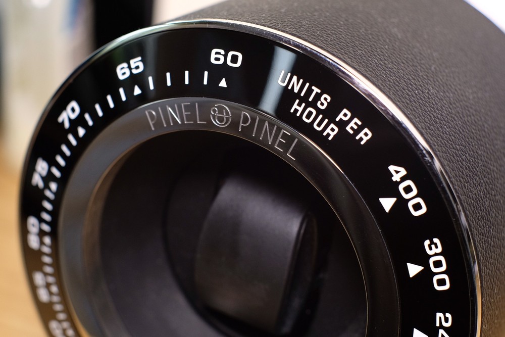 Pinel et Pinel GMT – SwissKubik Masterbox Bluetooth Winder