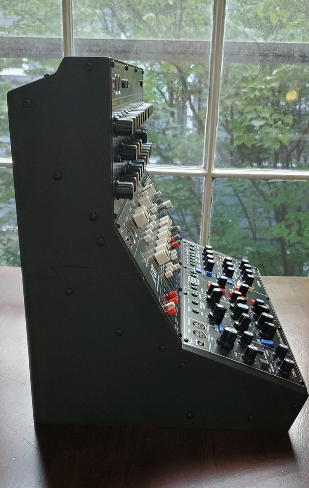 Behringer Synthesizer Synth Module Stand 3-Tier Printed Stand Black PLA