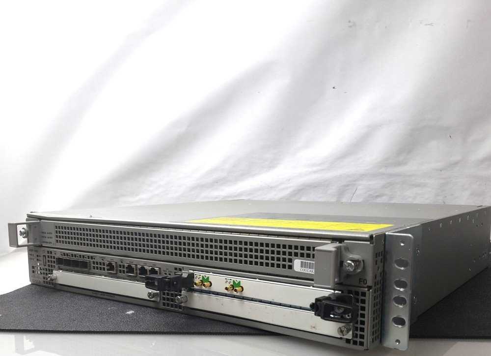 Cisco ASR 1002 Aggregation Services Router with Serial Console and Power Cord