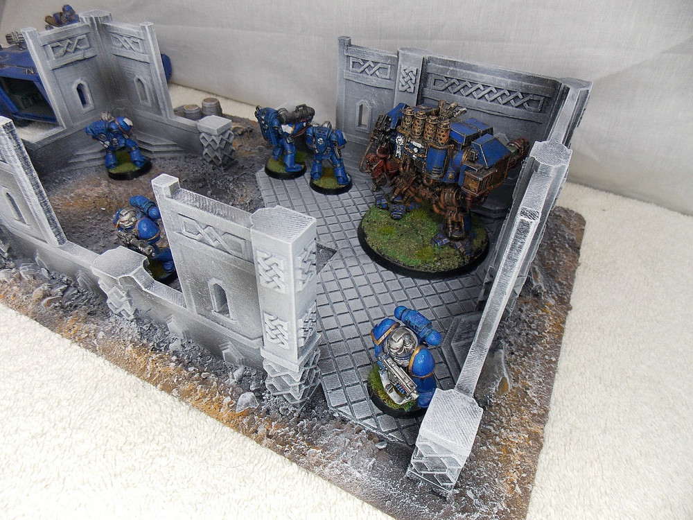 WARGAMING TERRAIN PAINTED BUILDING