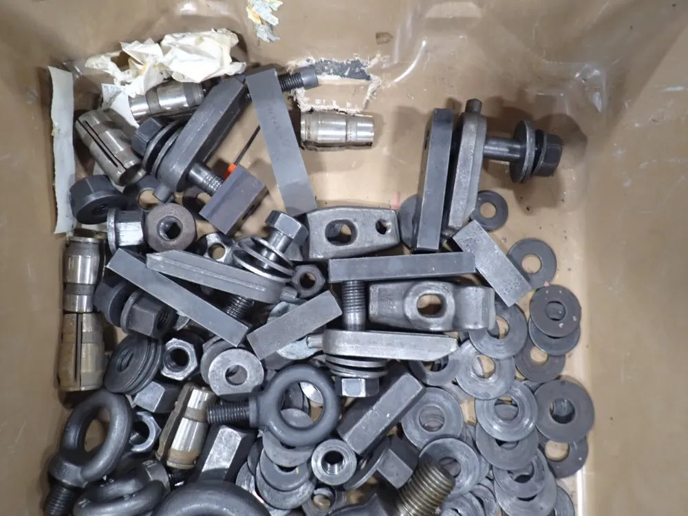 EYEBOLTS/HARDWARE 08250880758