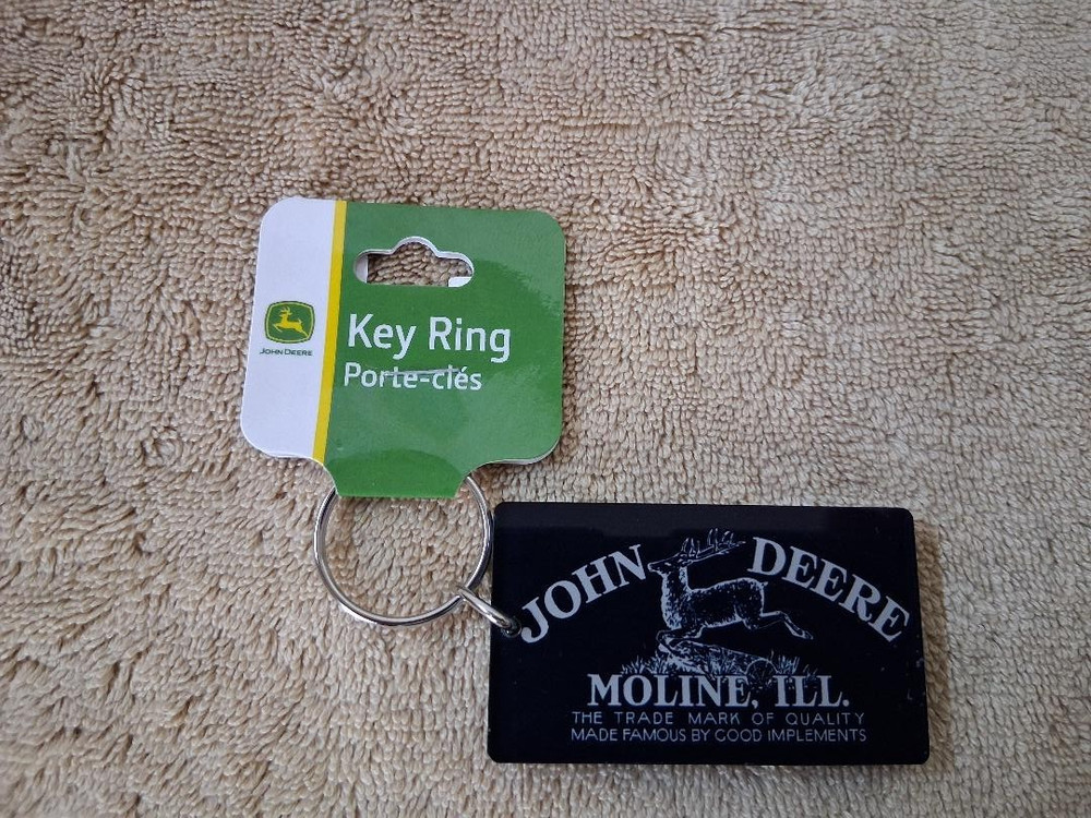 JOHN DEERE ~ MOLINE ILL. Acrylic Key Ring NEW