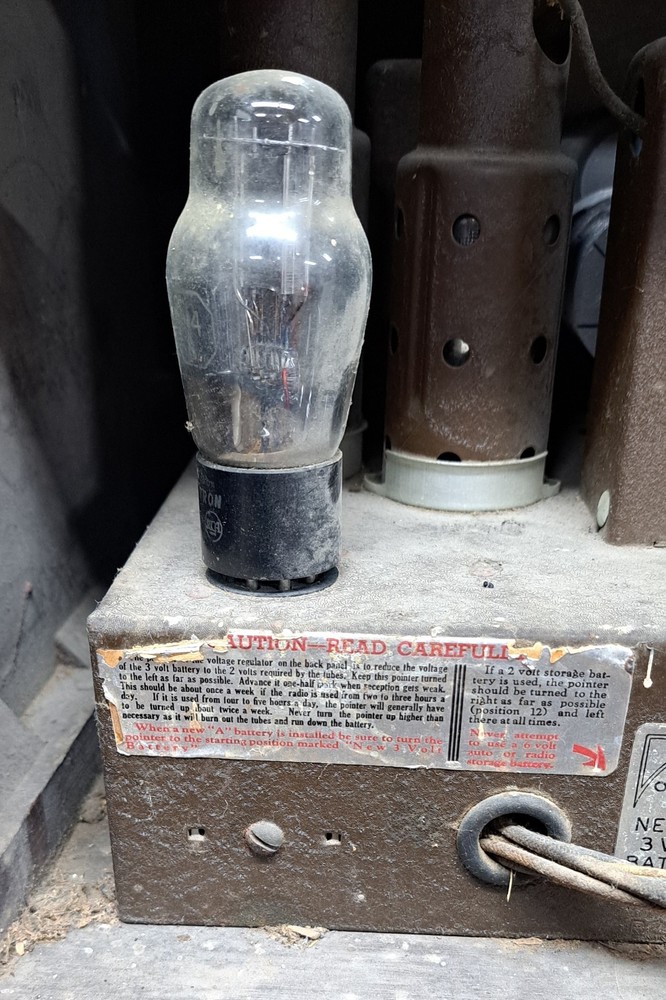 Montgomery Wards Airline Radio