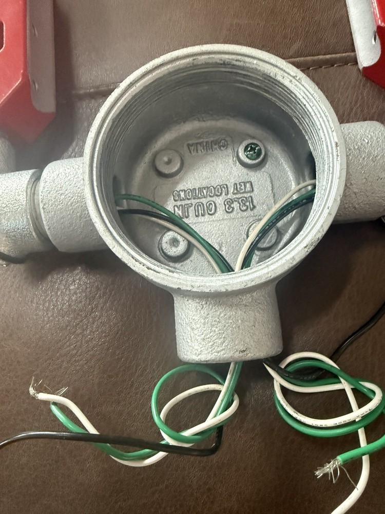 Specification for Obstruction Lighting Equipment