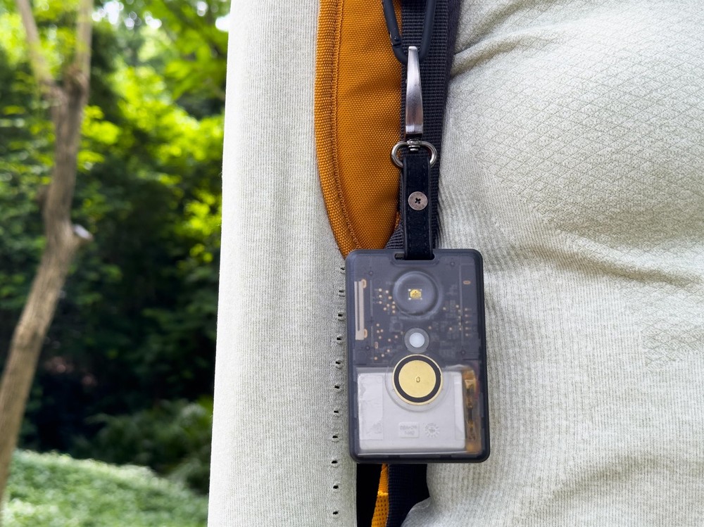 Meshtastic SenseCAP Card Tracker T1000-E - GPS Tracker for IoT Connectivity