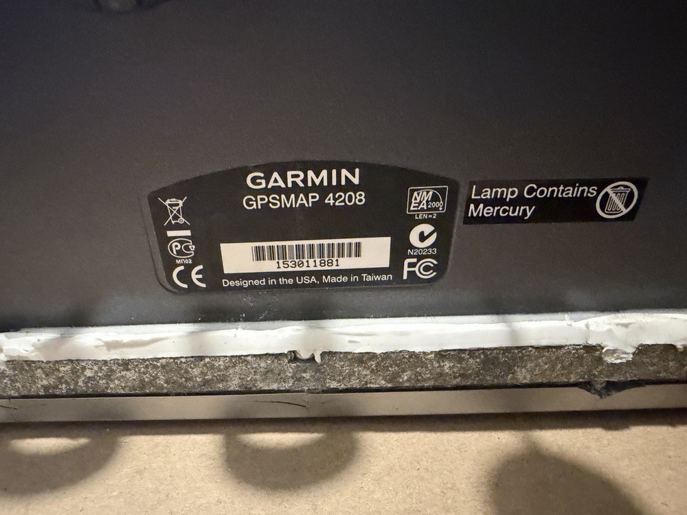 Garmin GPSMAP 4208 ChartPlotter Head Unit & Suncover (READ!)(Parts Not Working)