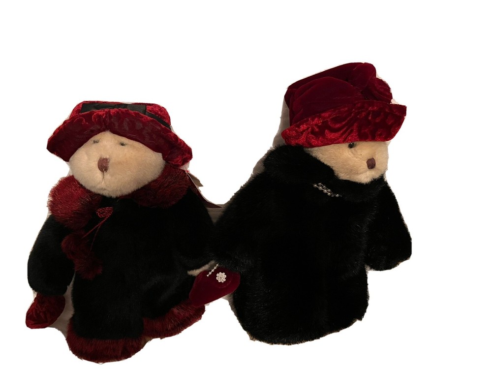 Vintage Russ Teddy Bears