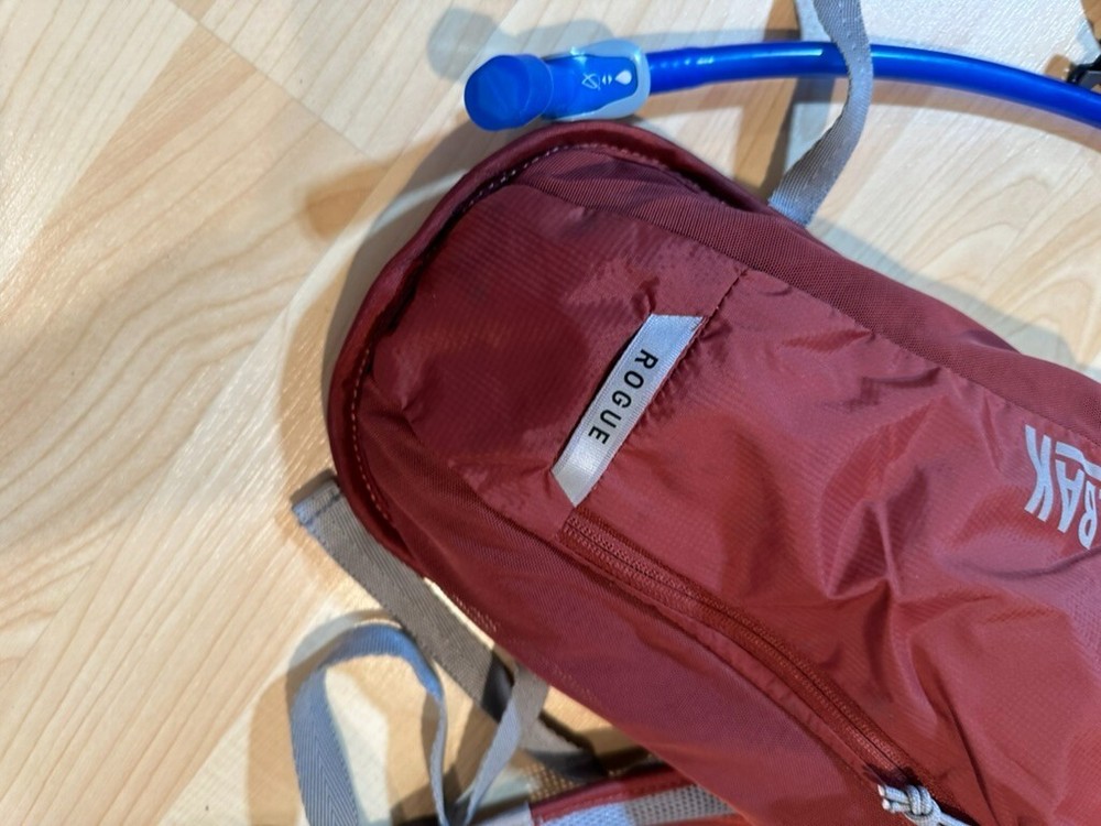 Camelbak 2L / 70 oz Rogue Light Hydration Backpack (Red)