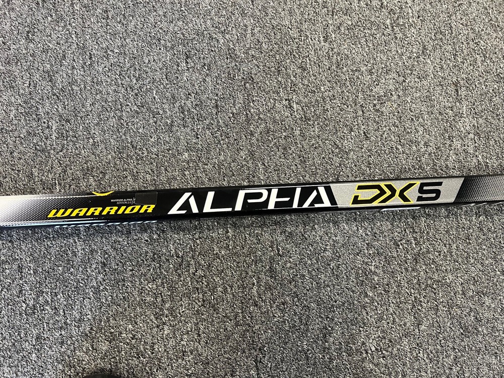 Alpha DX5 Intermediate Composite Hockey Stick 55 Flex