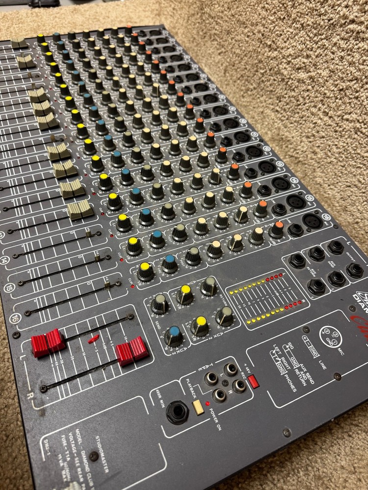 Studiomaster Diamond 16-2 Club Mixer