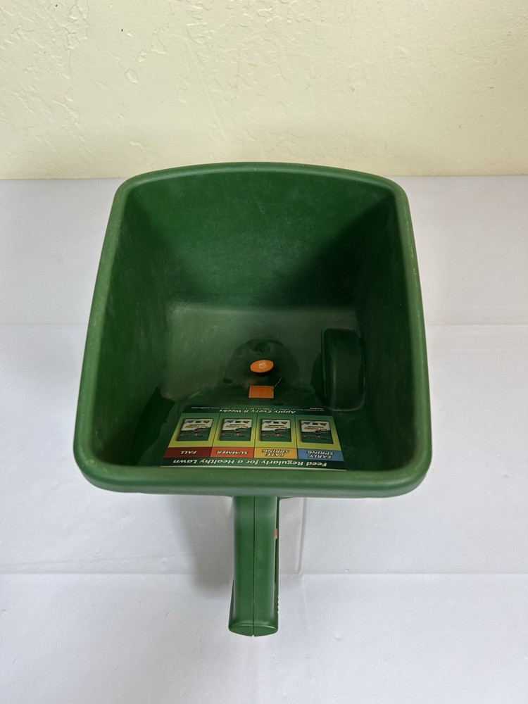 Scotts Easy Turf Builder Handheld Fertilizer Grass Seed Spreader Scott’s