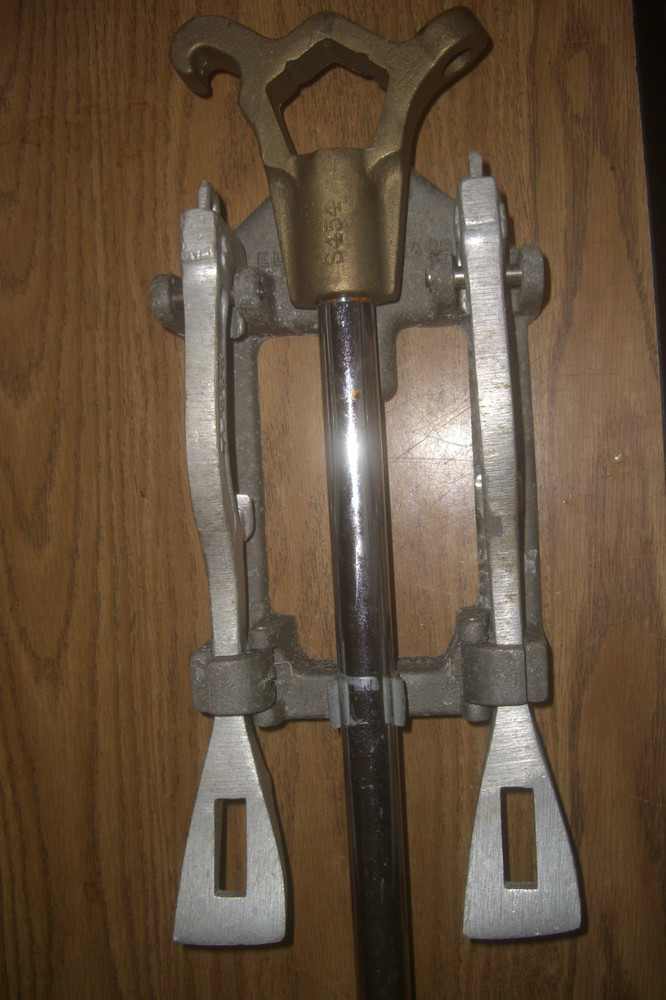NEW  Elkhart Spanner & Hydrant Wrench Set
