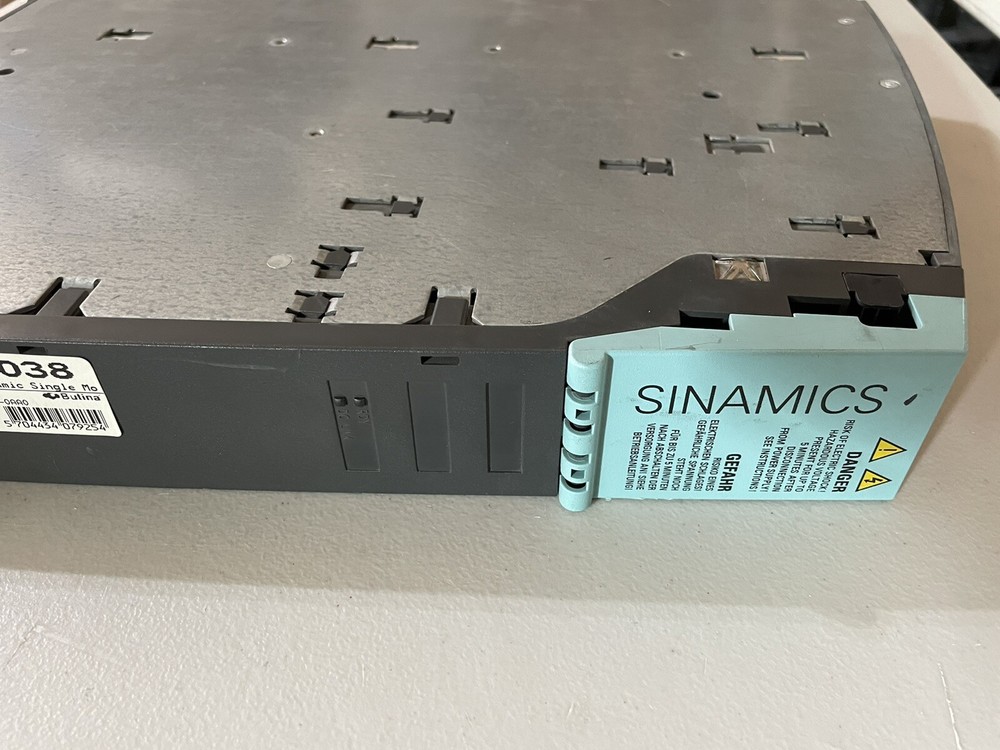SIEMENS 6Sl3120-1TE13-0AA0 Sinamics Single Motor Module