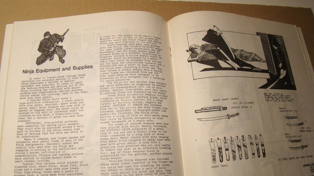 PALLADIUM BOOK - WEAPONS AND ASSASSINS *SOLID COPY* DUNGEONS DRAGONS 1983
