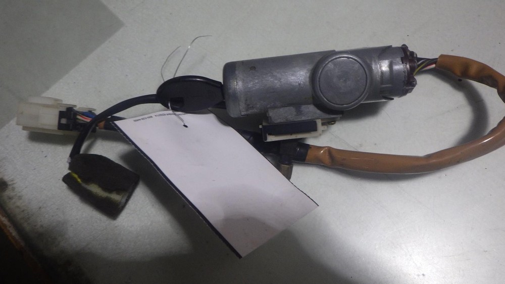 95 NISSAN PATHFINDER Ignition W/Key