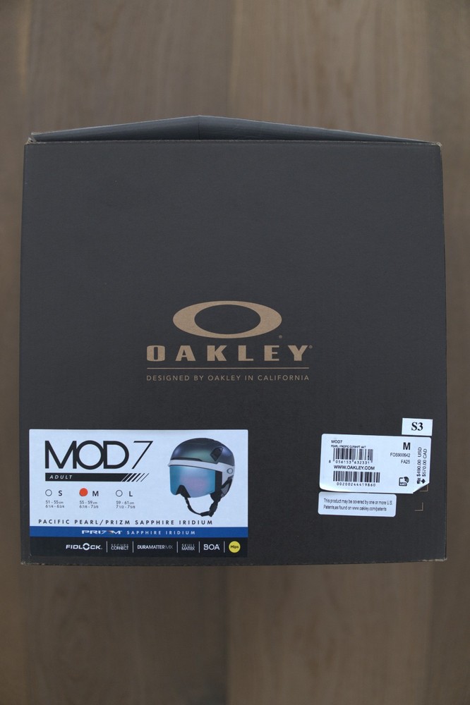 Oakley Mod 7 MIPS Medium Snow Helmet Pacific Colorway