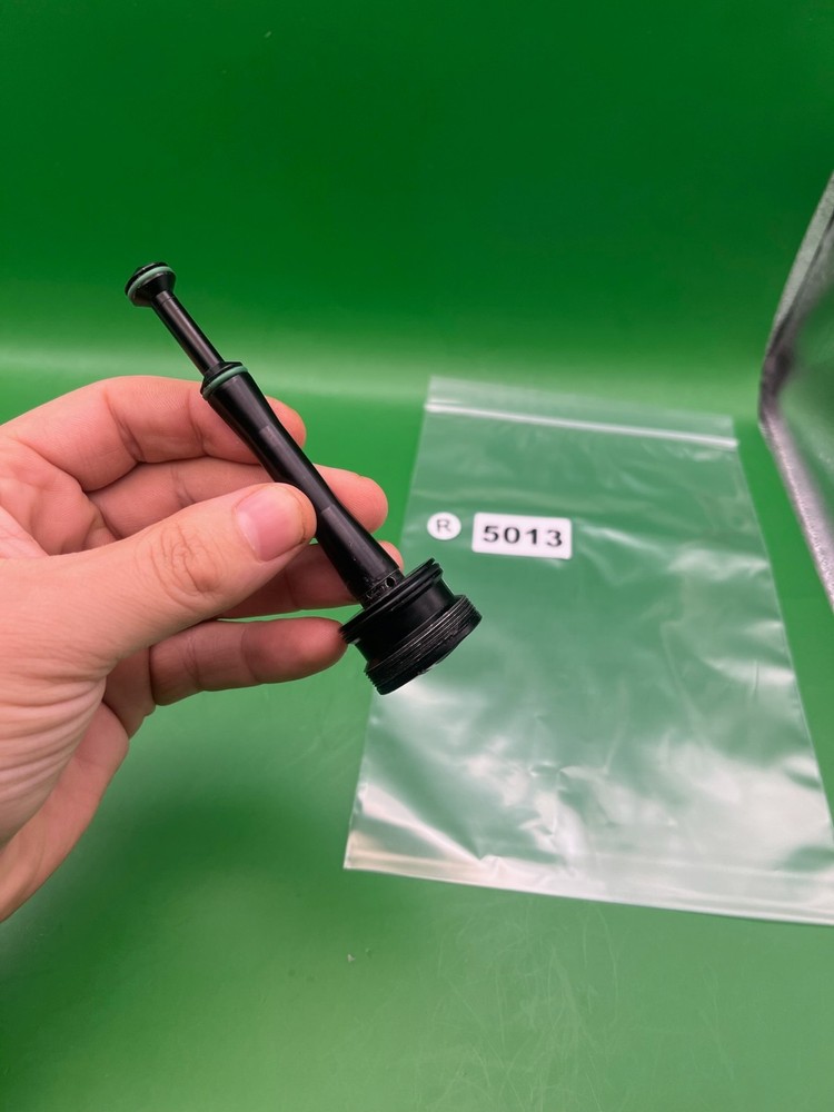 Black Smart Parts Shocker NXT Bolt Guide