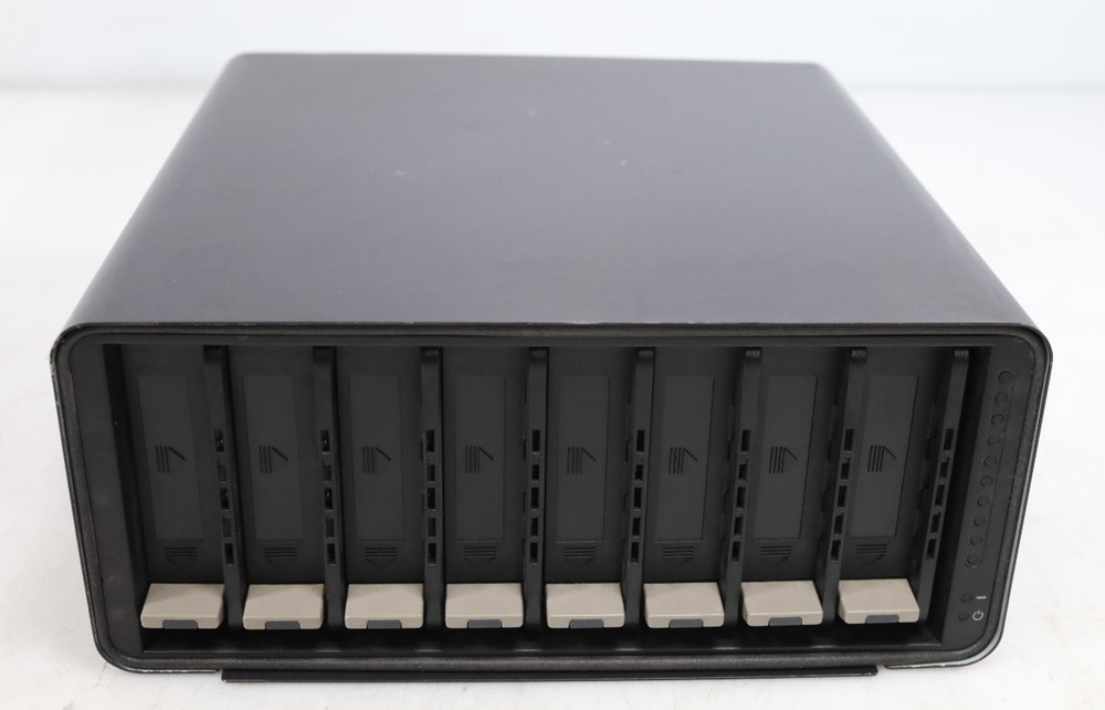 Data Robotics DRPR-1A 8-Bay Storage Array