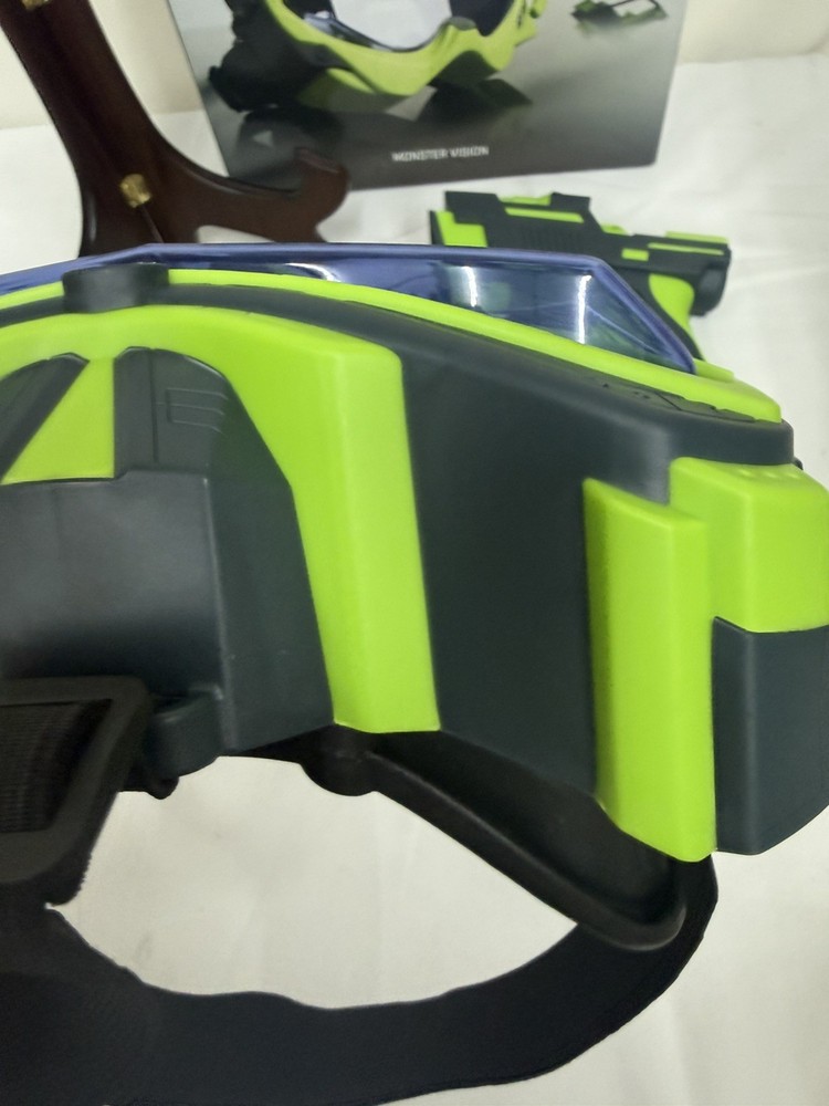 Sharper Image Monster Vision Virtual Reality Headset – Tested & Working