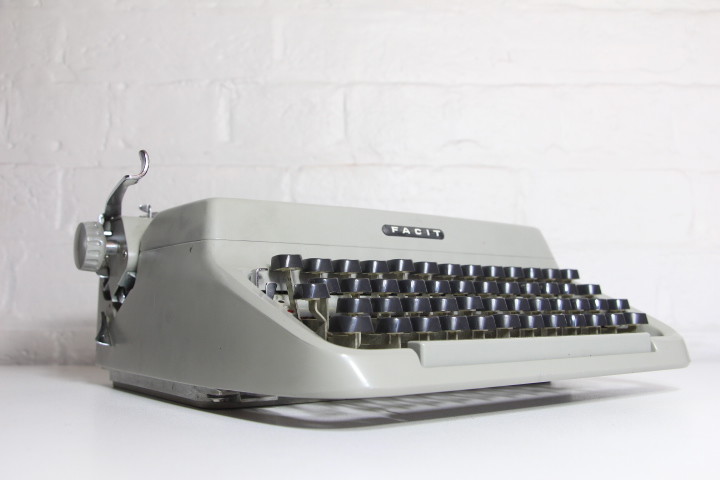 FACIT Typewriter *Designed by the legendary Sigvard Bernadotte* Great Condition