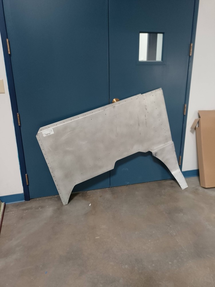 DAMAGED - Peterbilt 379 Short Hood Driver Side Panel