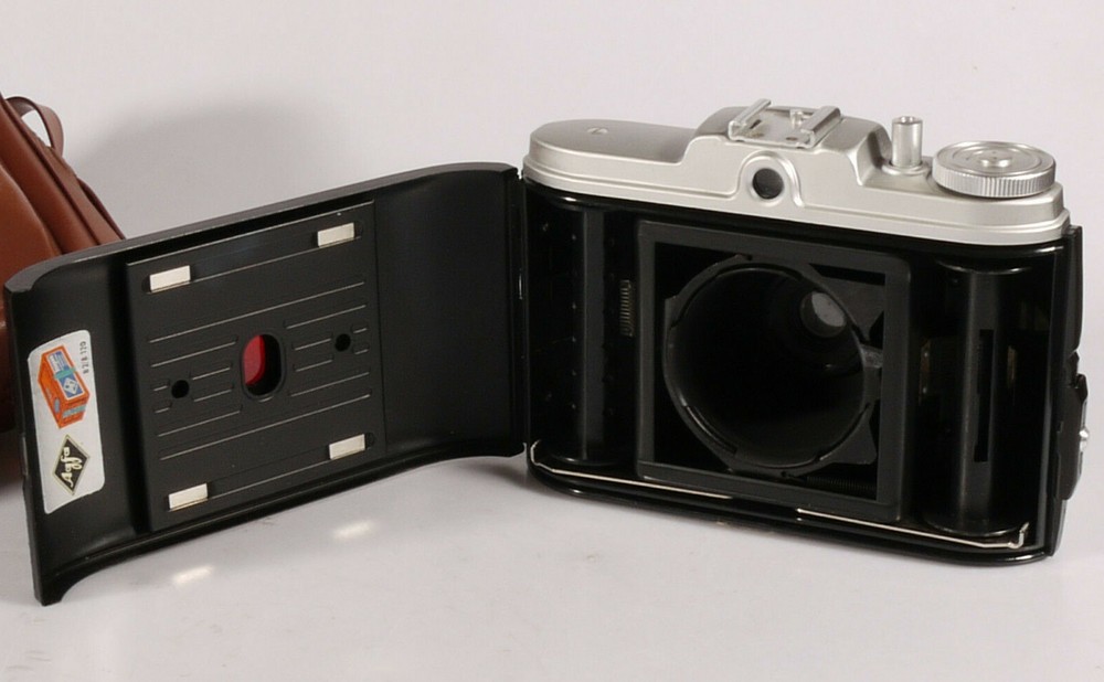 PRL) AGFA ISLAND 1 ANALOG CAMERA + COLLECTION GERMANY CASE