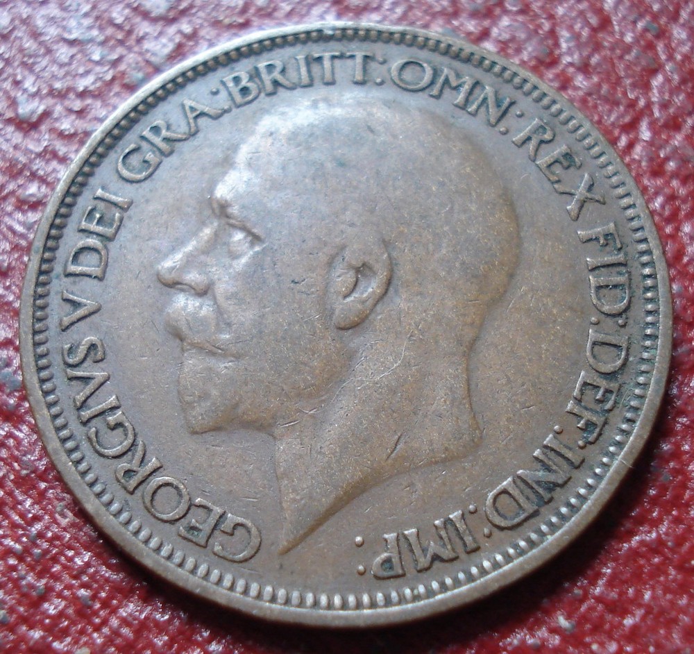 1927 BRITISH HALF PENNY IN VG CONDITION