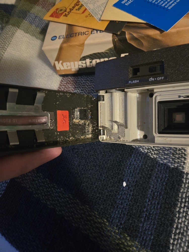 VINTAGE KEYSTONE EVERFLASH 10 INSTANT LOADING ELECTRONIC FLASH CAMERA