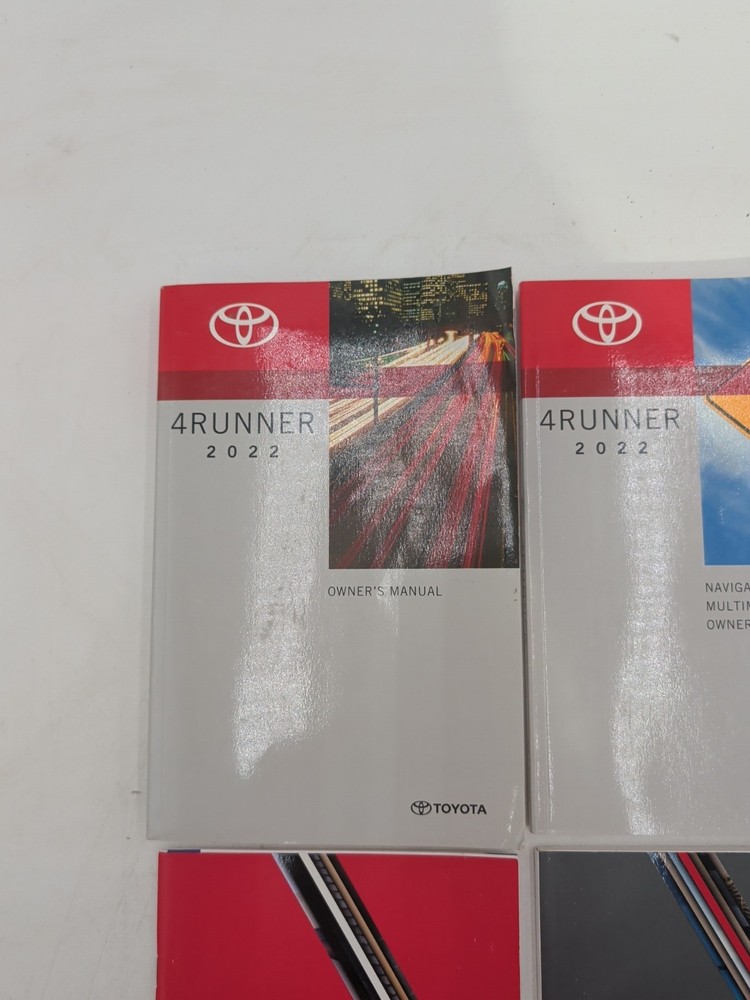 2022 Toyota 4Runner Owner's Manual With Navigation System