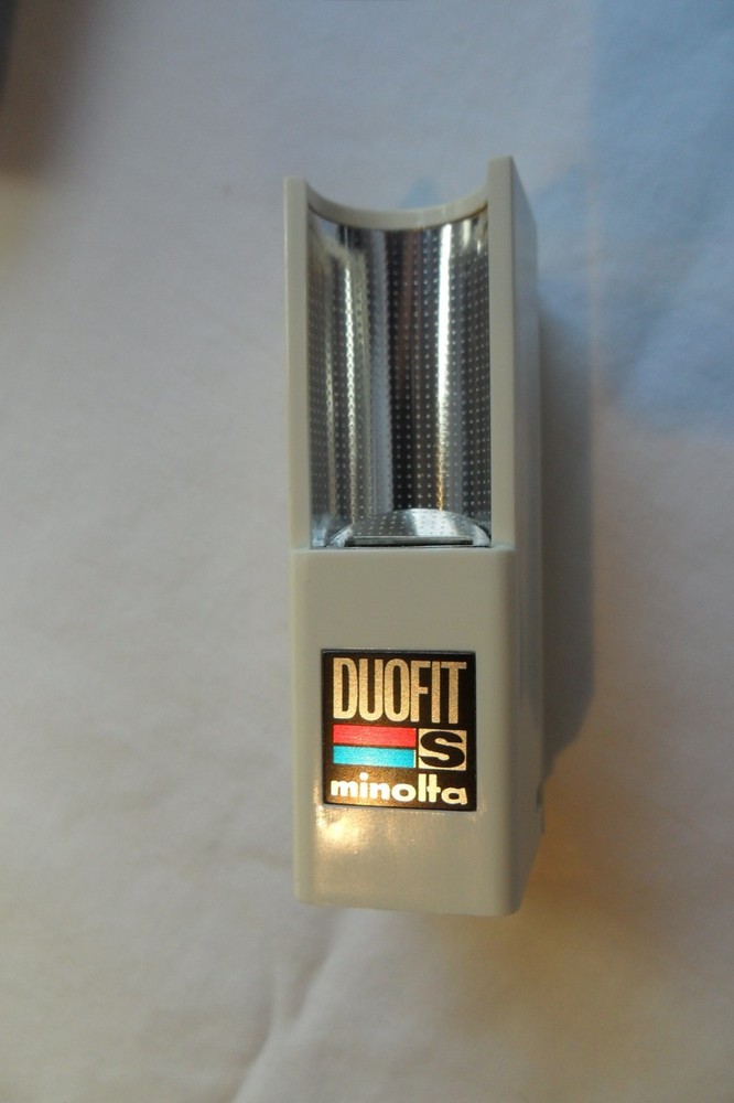 Vintage Minolta Duofit S Flash gun + Case.