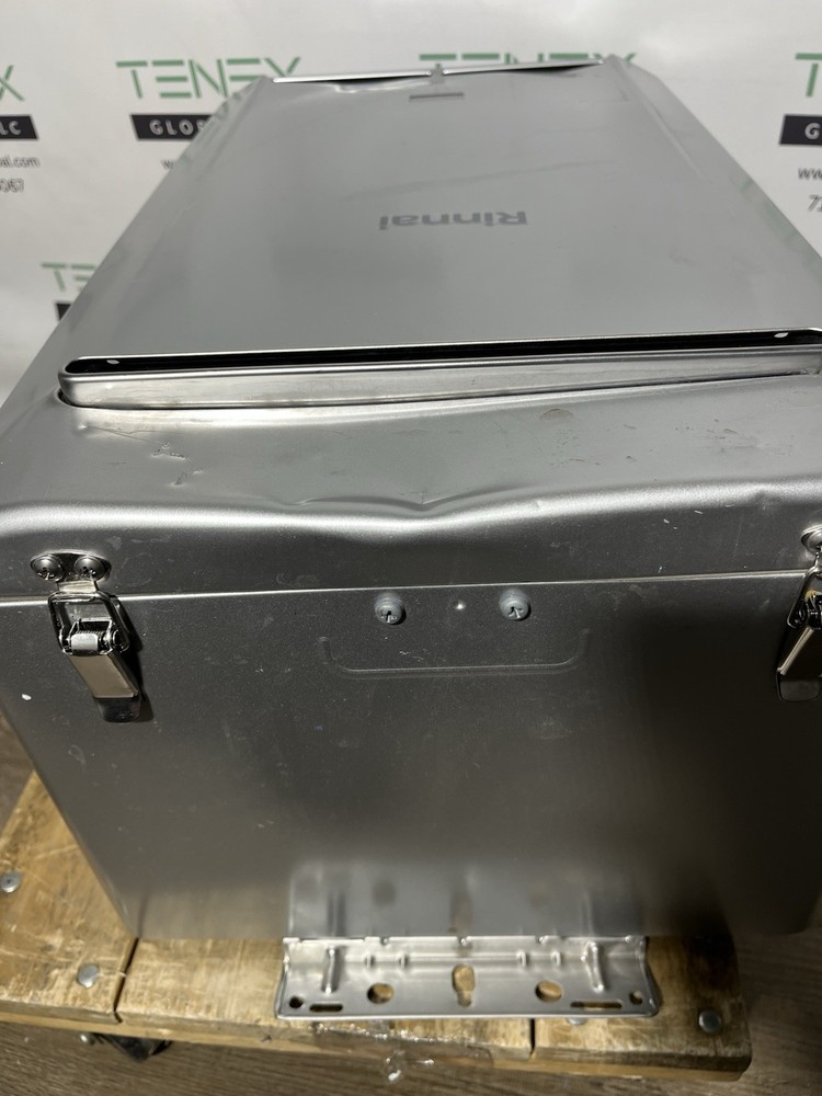 Rinnai REP199eN Outdoor Tankless Water Heater 199k BTU Natural Gas (B-13 #1611)