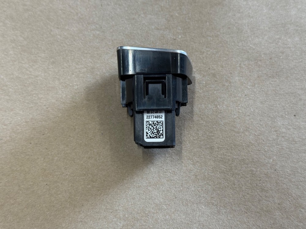 2016-2023 Chevrolet Camaro Push Start Button - OEM