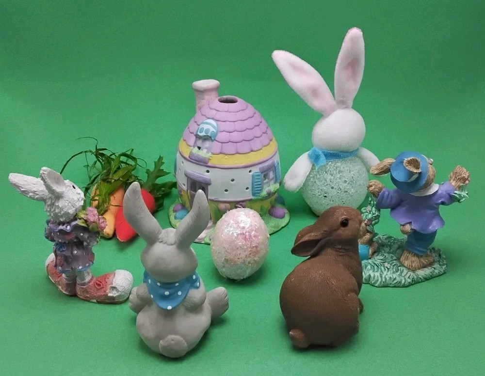VTG. 9 PC. EASTER BUNNY RABBIT FIGURINES VOTIVE HOLDER EGG CARROTS DECOR