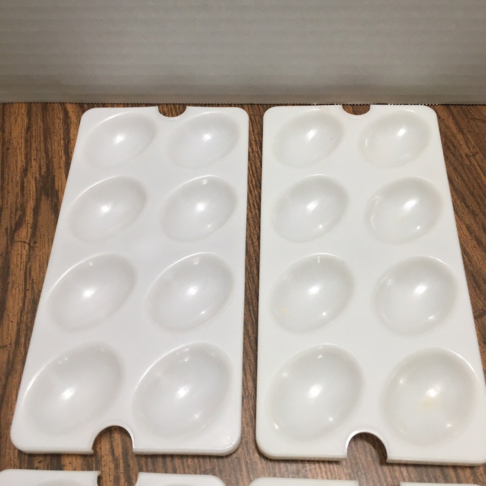 TUPPERWARE 4 Egg Inserts For DEVILED EGG KEEPER Easter Eggs -Excellent Condition